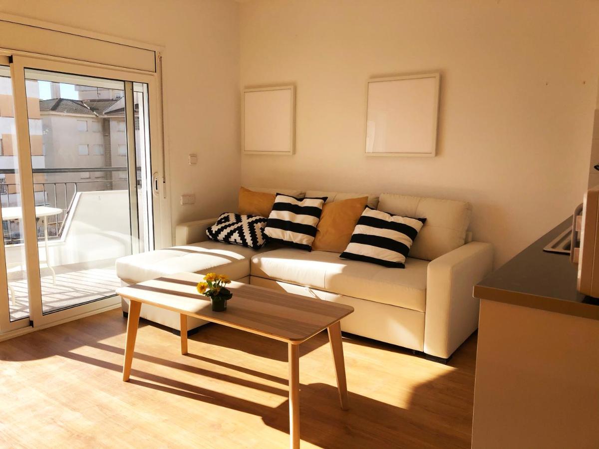 Lovely Seaside Apartment In Front Of Calafell Beach And Cunit Beach Segur de Calafell Eksteriør billede